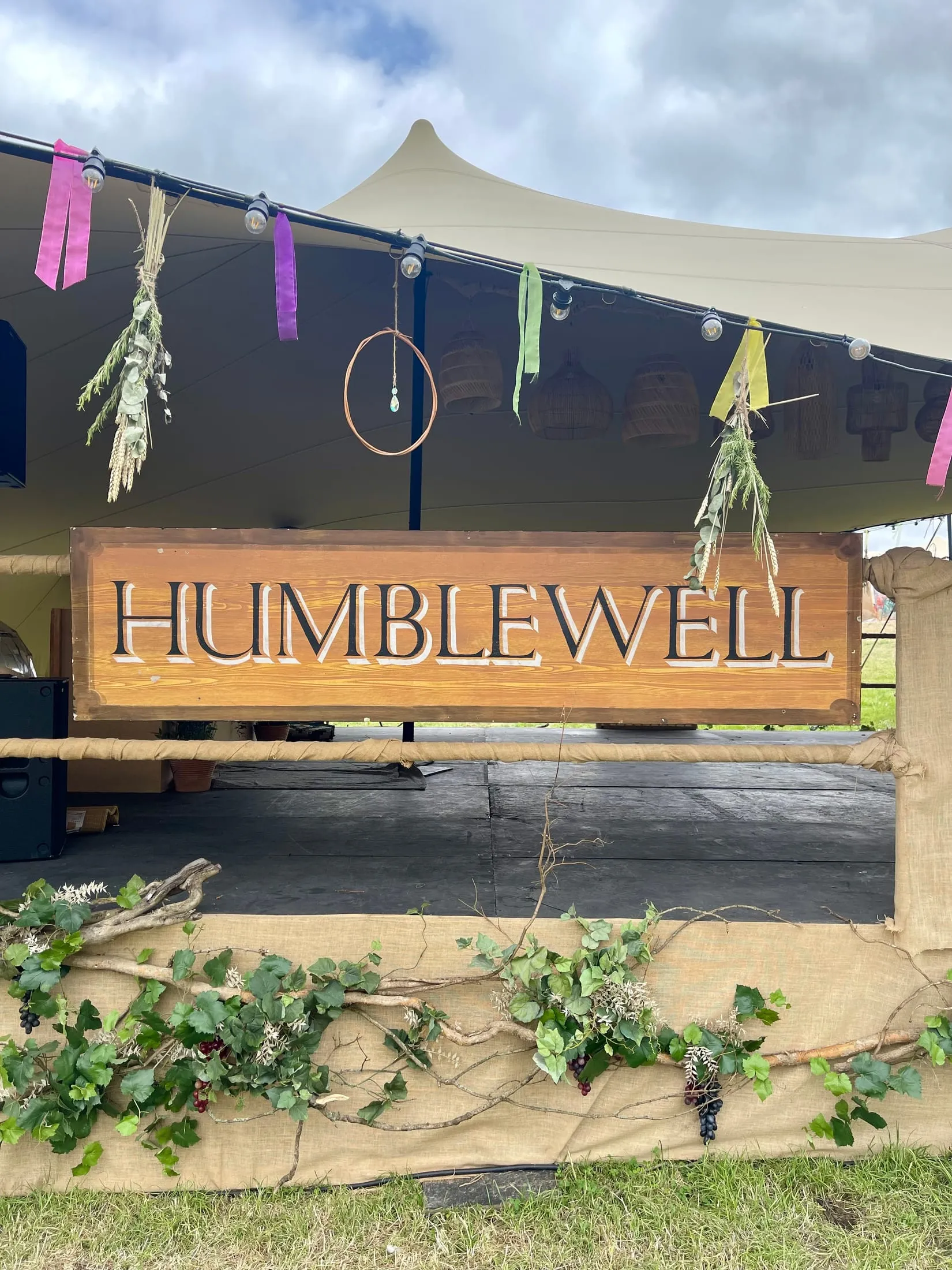 Humblewell sign